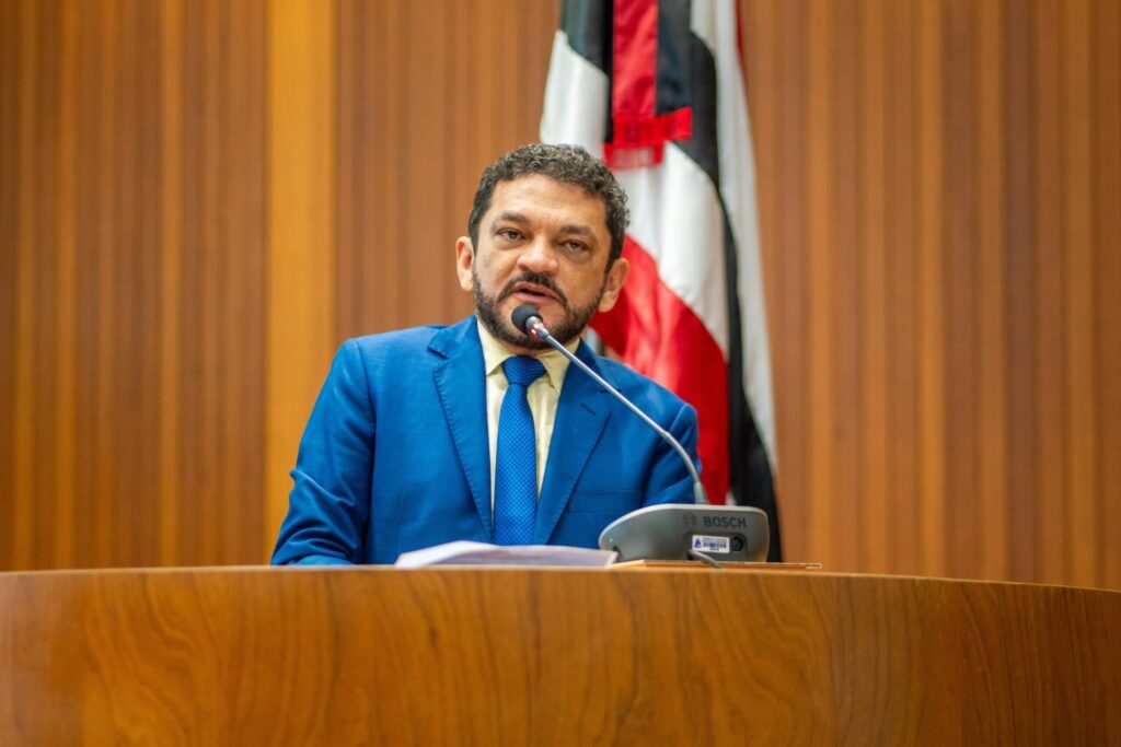 Dep Cláudio Cunha se reúne com representantes para discutir recapeamento das rodovias MA-006 e 106 Dep Cláudio Cunha se reúne com representantes para discutir recapeamento das rodovias MA-006 e 106