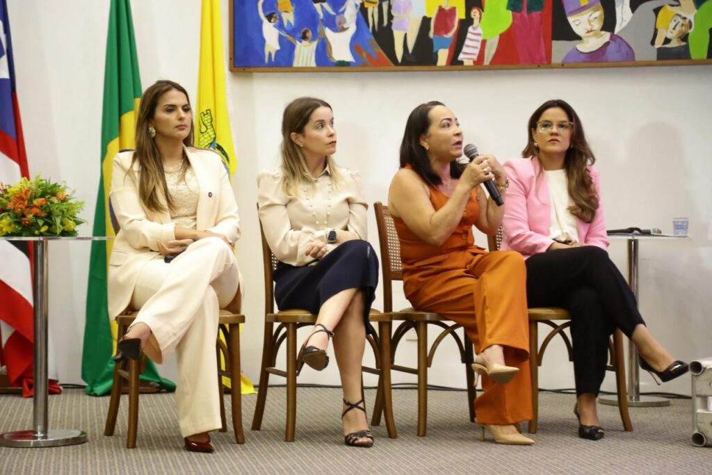 Vereadoras Thay Evangelista e Concita Pinto conclamam mulheres a buscar maior participação na política Vereadoras Thay Evangelista e Concita Pinto conclamam mulheres a buscar maior participação na política