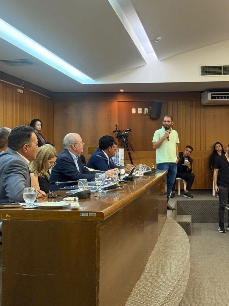 FERNANDO PESSOA PARTICIPOU DO DEBATE SOBRE A PEC 66/2023 – SUSTENTABILIDADE FISCAL DOS MUNICÍPIOS FERNANDO PESSOA PARTICIPOU DO DEBATE SOBRE A PEC 66/2023 – SUSTENTABILIDADE FISCAL DOS MUNICÍPIOS